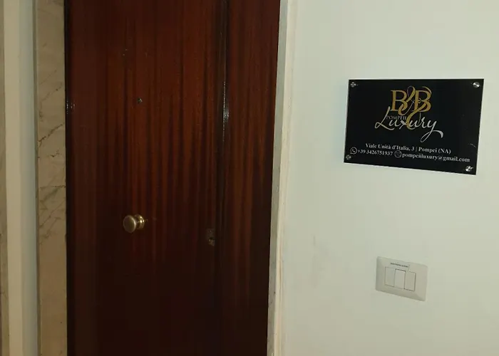 Дерев'яний котедж Luxury